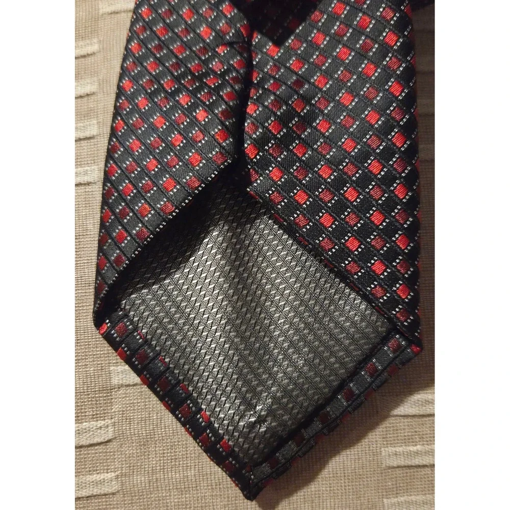 Ivy Crew Mens Necktie Red Black Geometric Diamond‎ Pattern Formal Tie